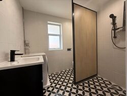 Admiralty Road East (D27), Detached #527572871